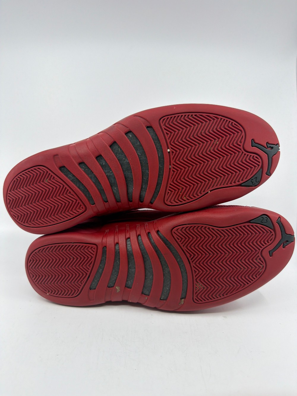 *USED* AJ 12 - GYM RED (2018)