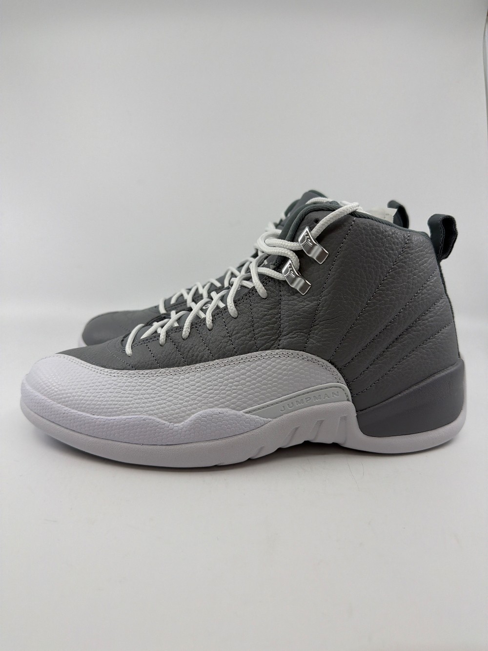 AJ 12 - STEALTH