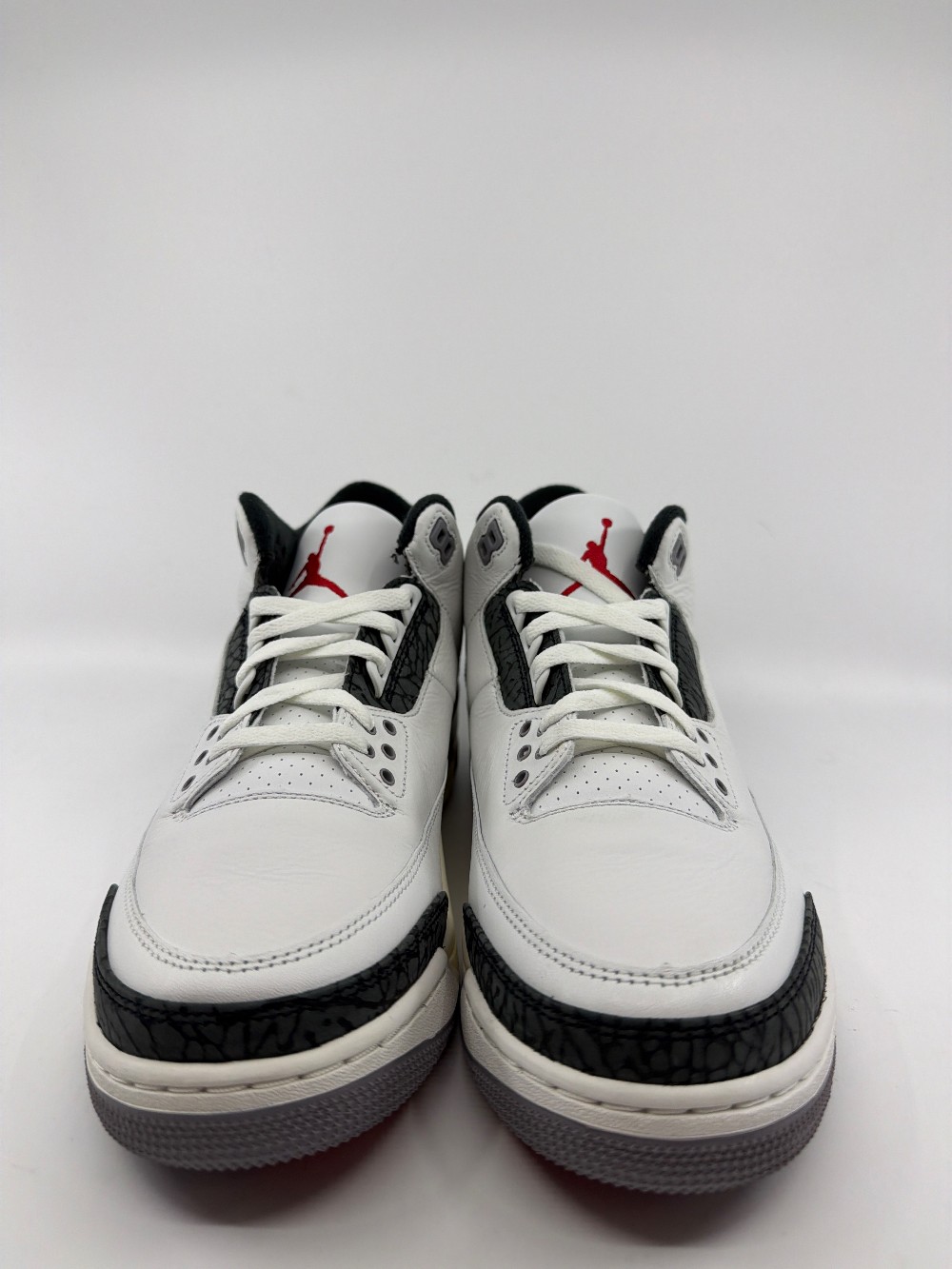 AJ 3 - CEMENT GREY