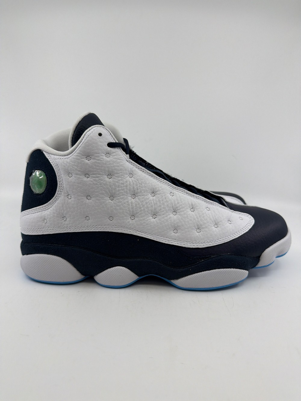 AJ 13 - OBSIDIAN POWDER BLUE WHITE