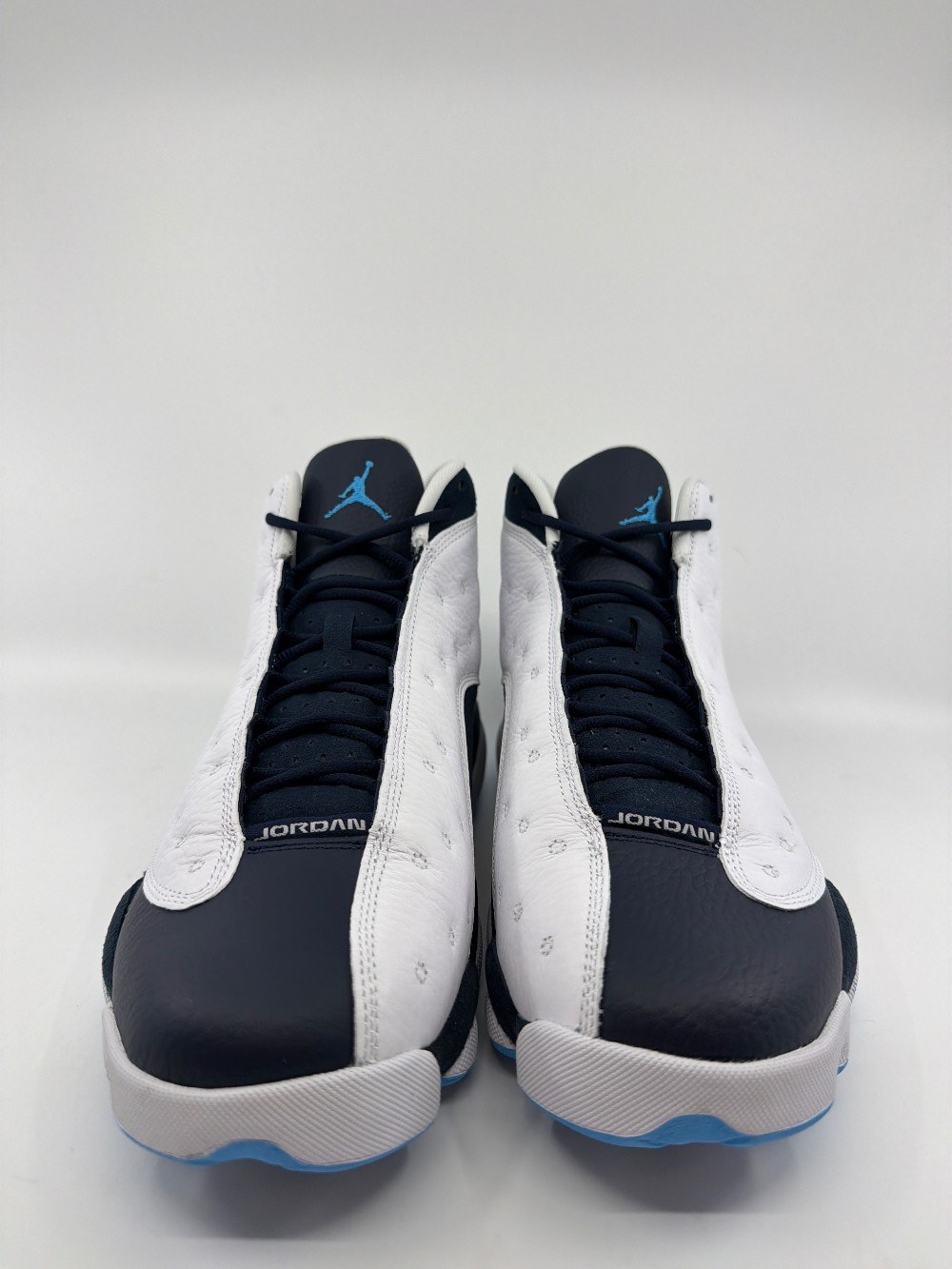 AJ 13 - OBSIDIAN POWDER BLUE WHITE
