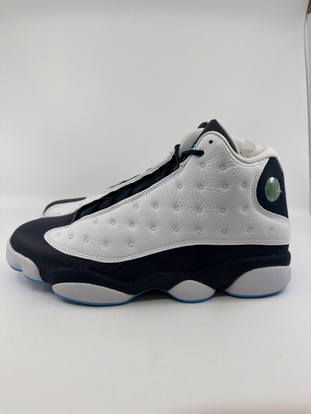 AJ 13 - OBSIDIAN POWDER BLUE WHITE