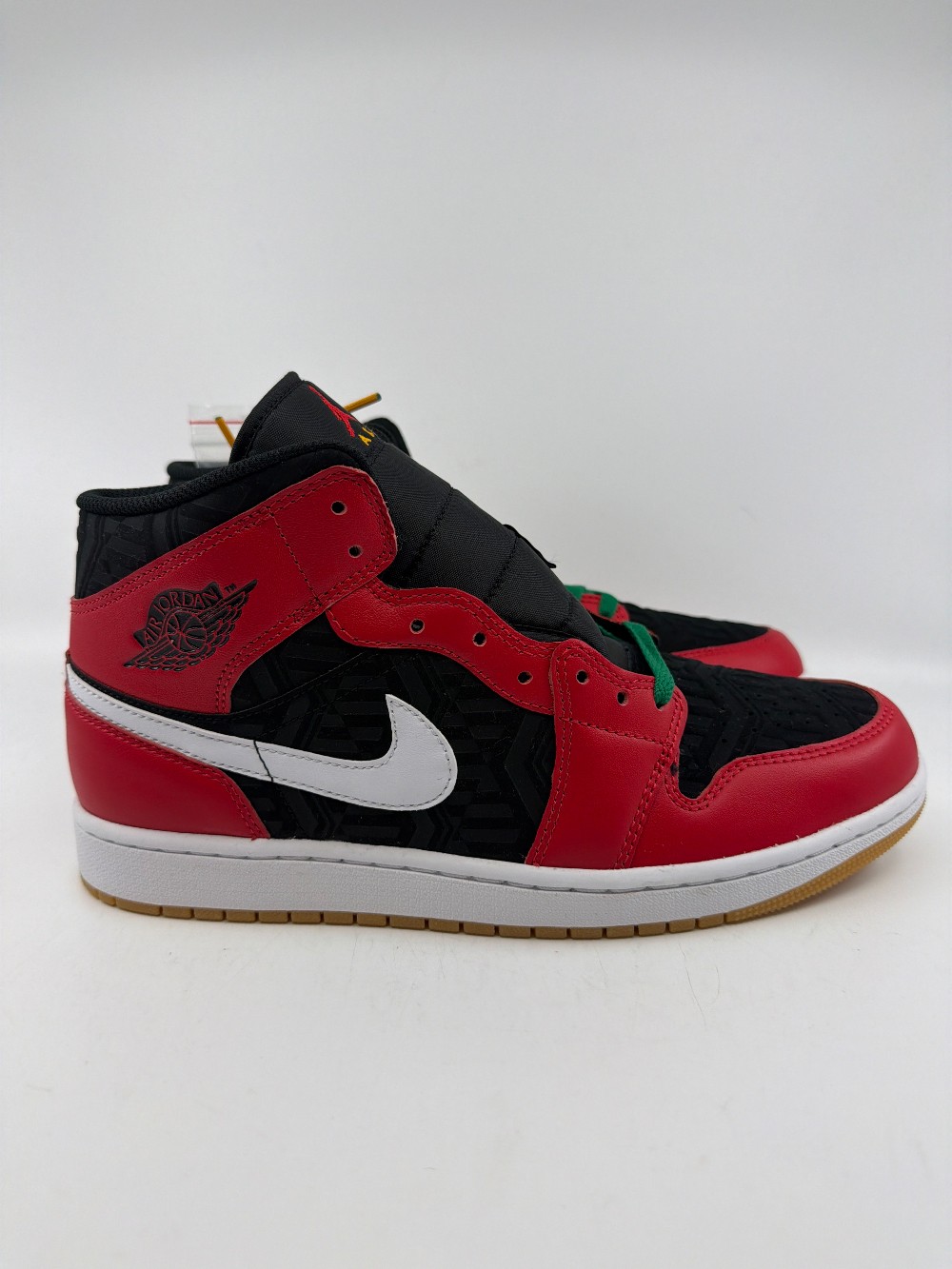 AJ 1 MID - CHRISTMAS