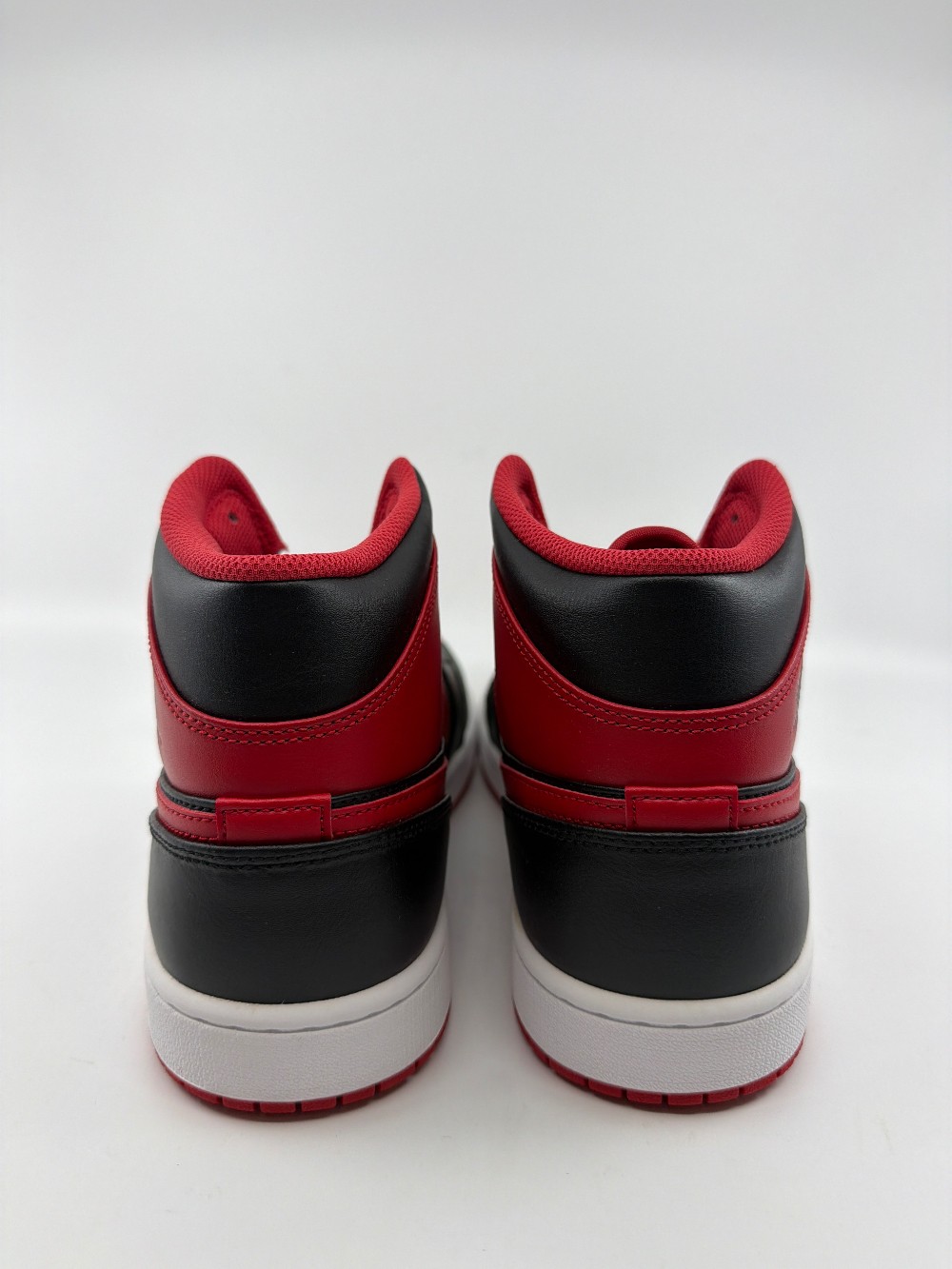 AJ 1 MID - ALTERNATE BRED (2022)