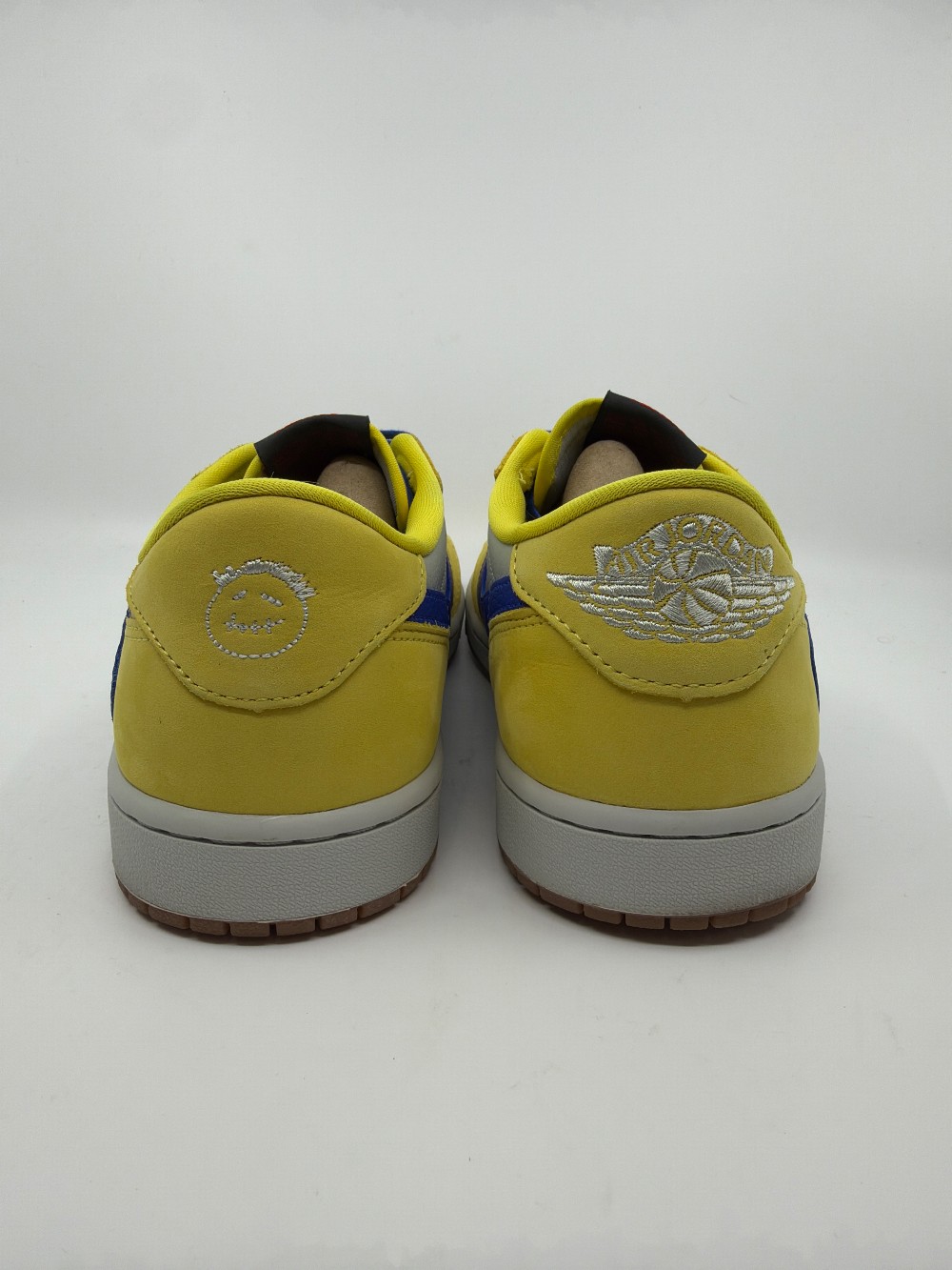 *USED* AJ 1 LOW X TRAVIS SCOTT (W) - CANARY