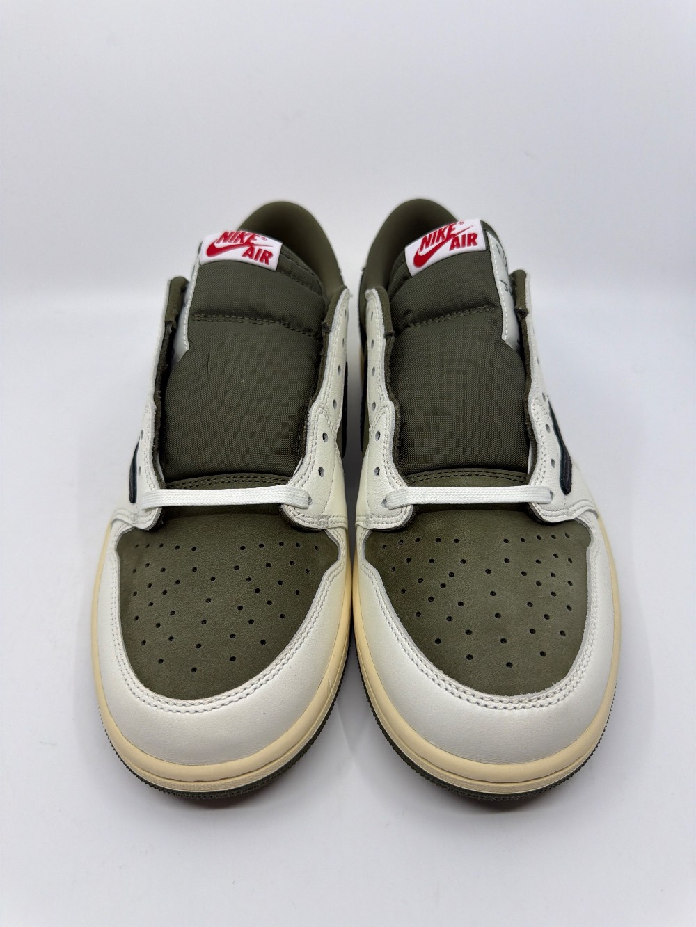 AJ 1 LOW X TRAVIS SCOTT - MEDIUM OLIVE