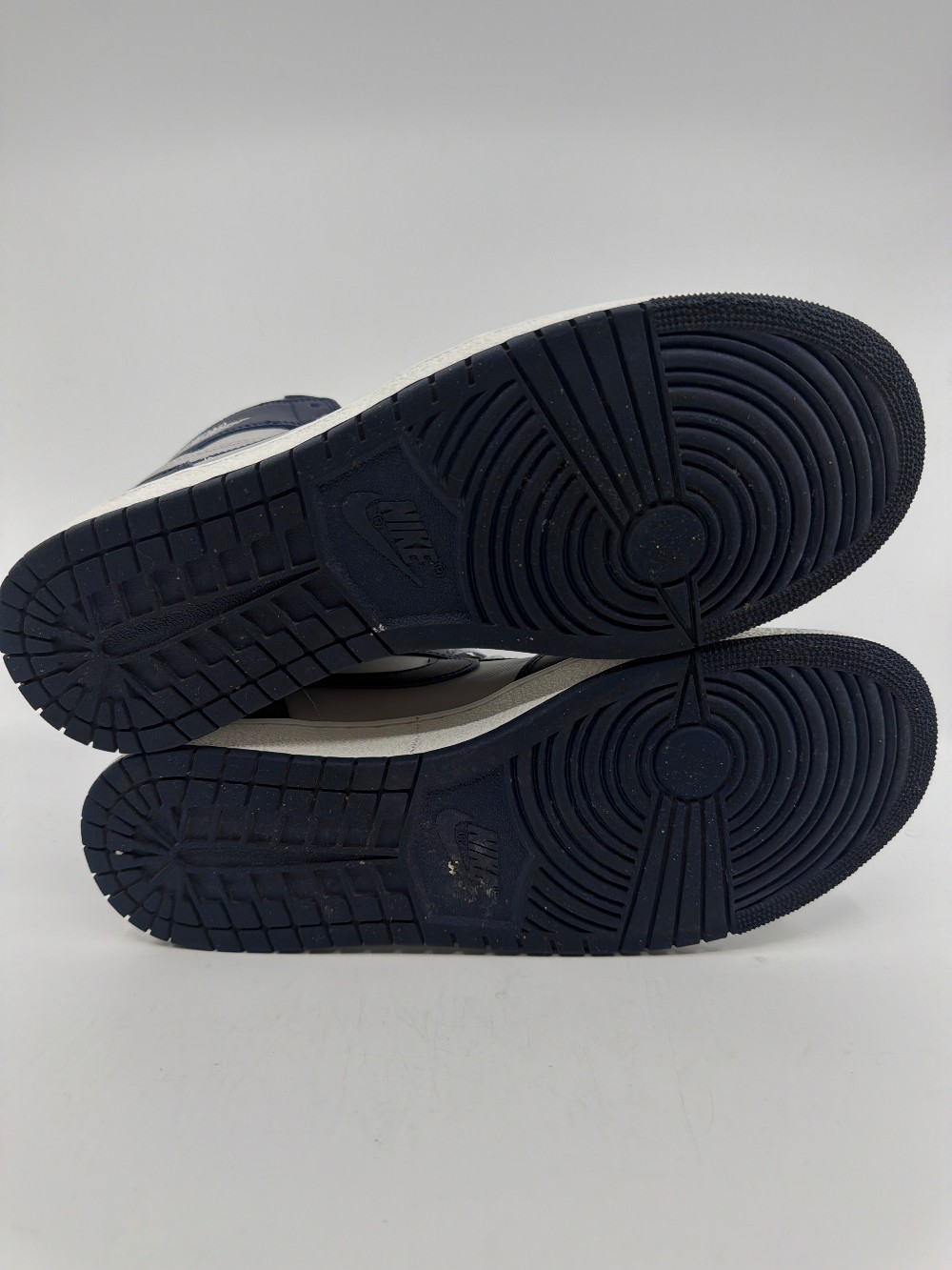 *USED* AJ 1 - GEOREGOWN