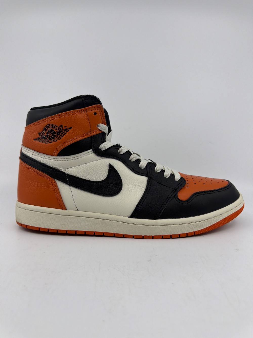 *USED* AJ 1 - SHATTERED BACKBOARD (2025)