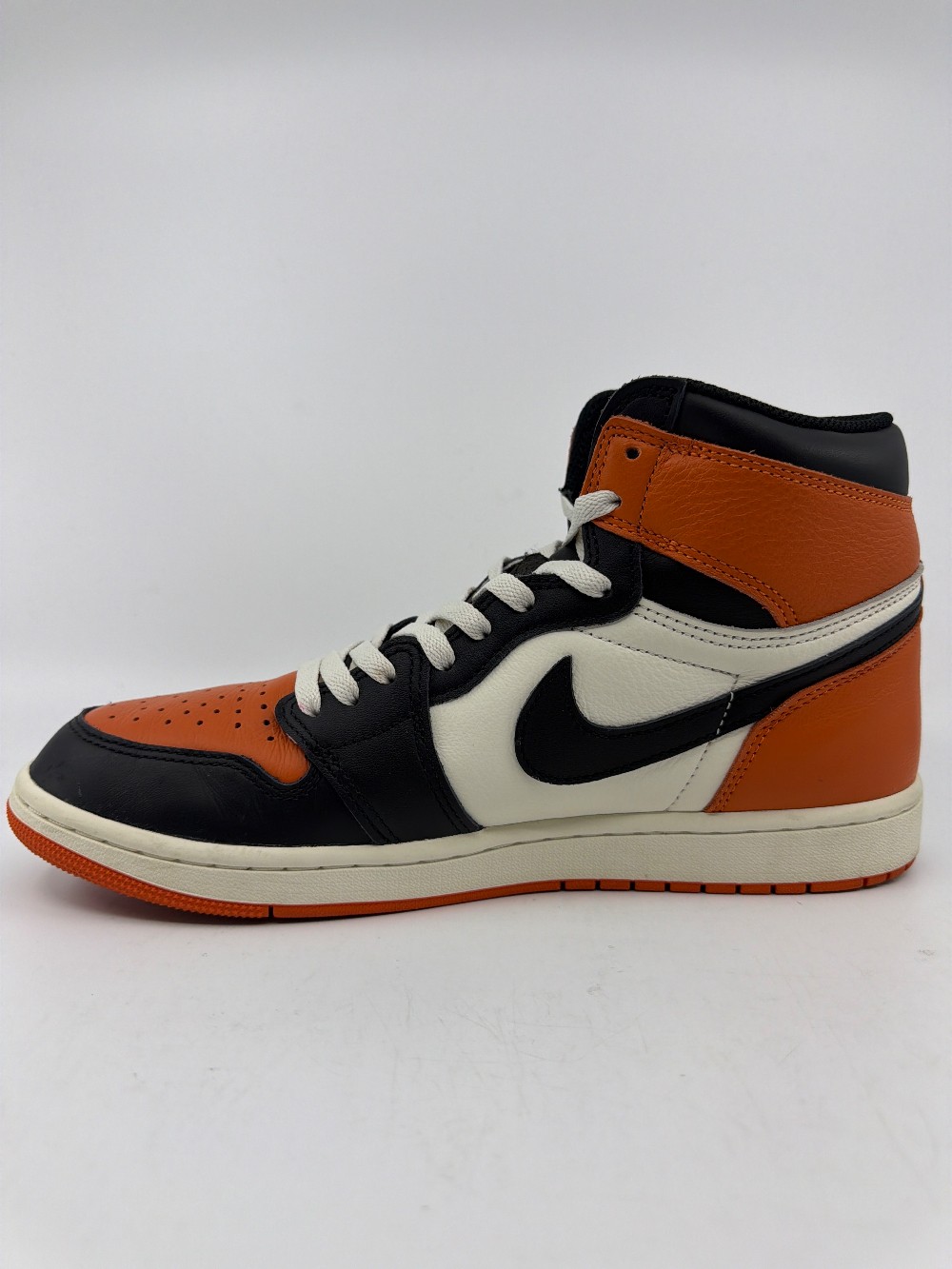 *USED* AJ 1 - SHATTERED BACKBOARD (2025)