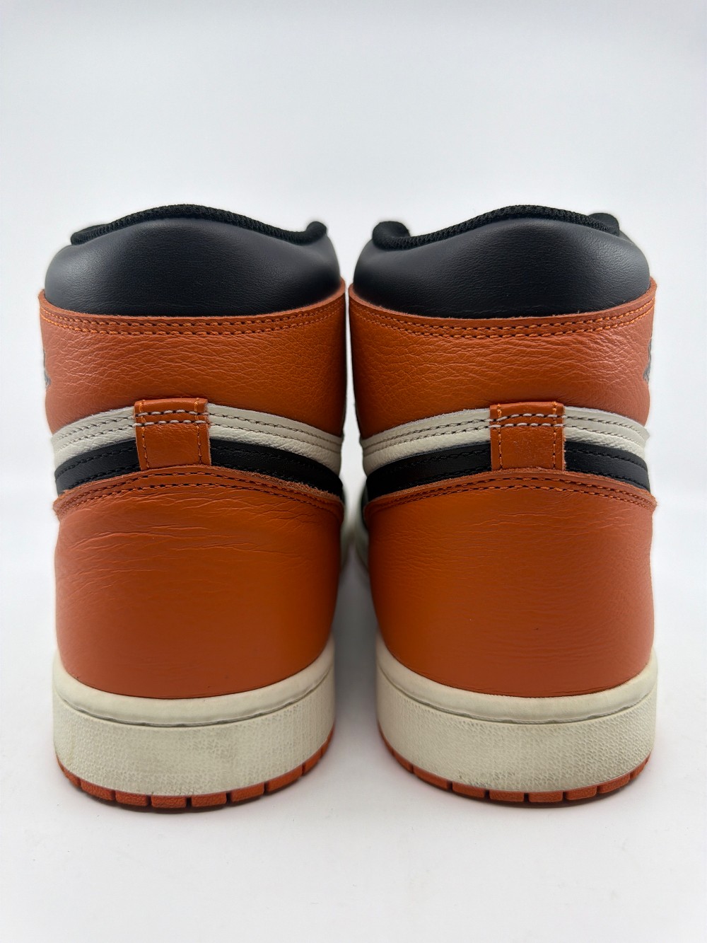 *USED* AJ 1 - SHATTERED BACKBOARD (2025)