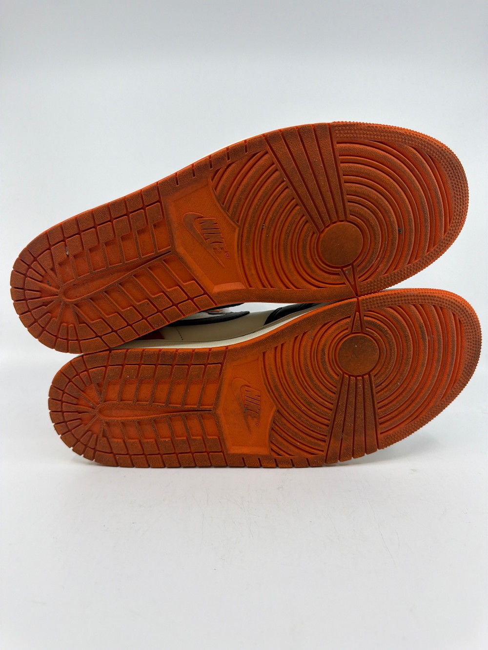 *USED* AJ 1 - SHATTERED BACKBOARD (2025)