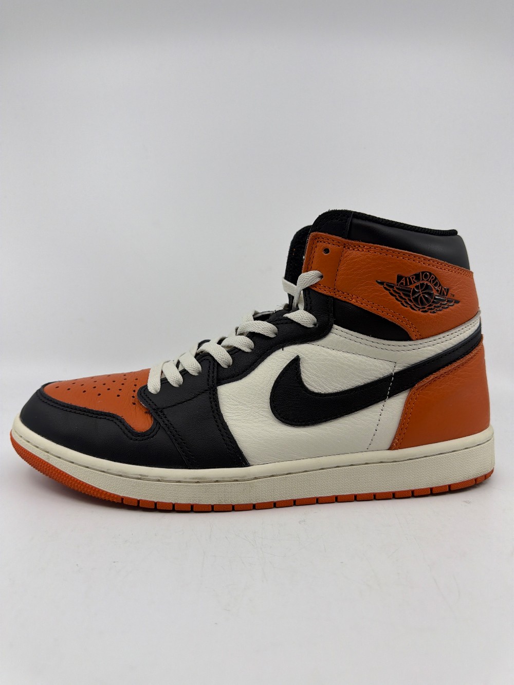 *USED* AJ 1 - SHATTERED BACKBOARD (2025)