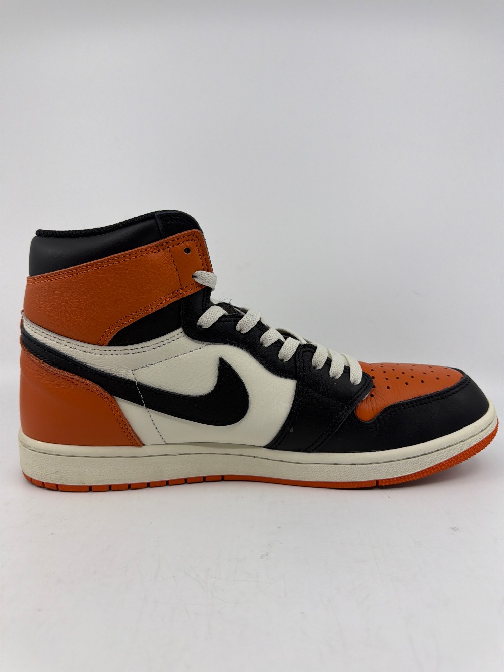 *USED* AJ 1 - SHATTERED BACKBOARD (2025)