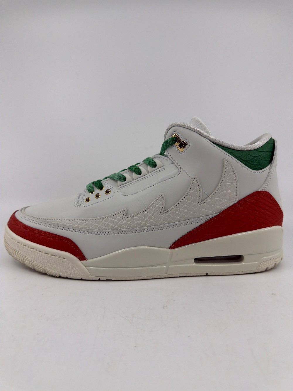 *USED* AJ 3 - EL VUELO SUMMIT WHITE