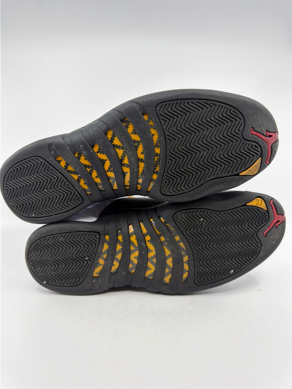 *USED* AJ 12 - TAXI (2025)