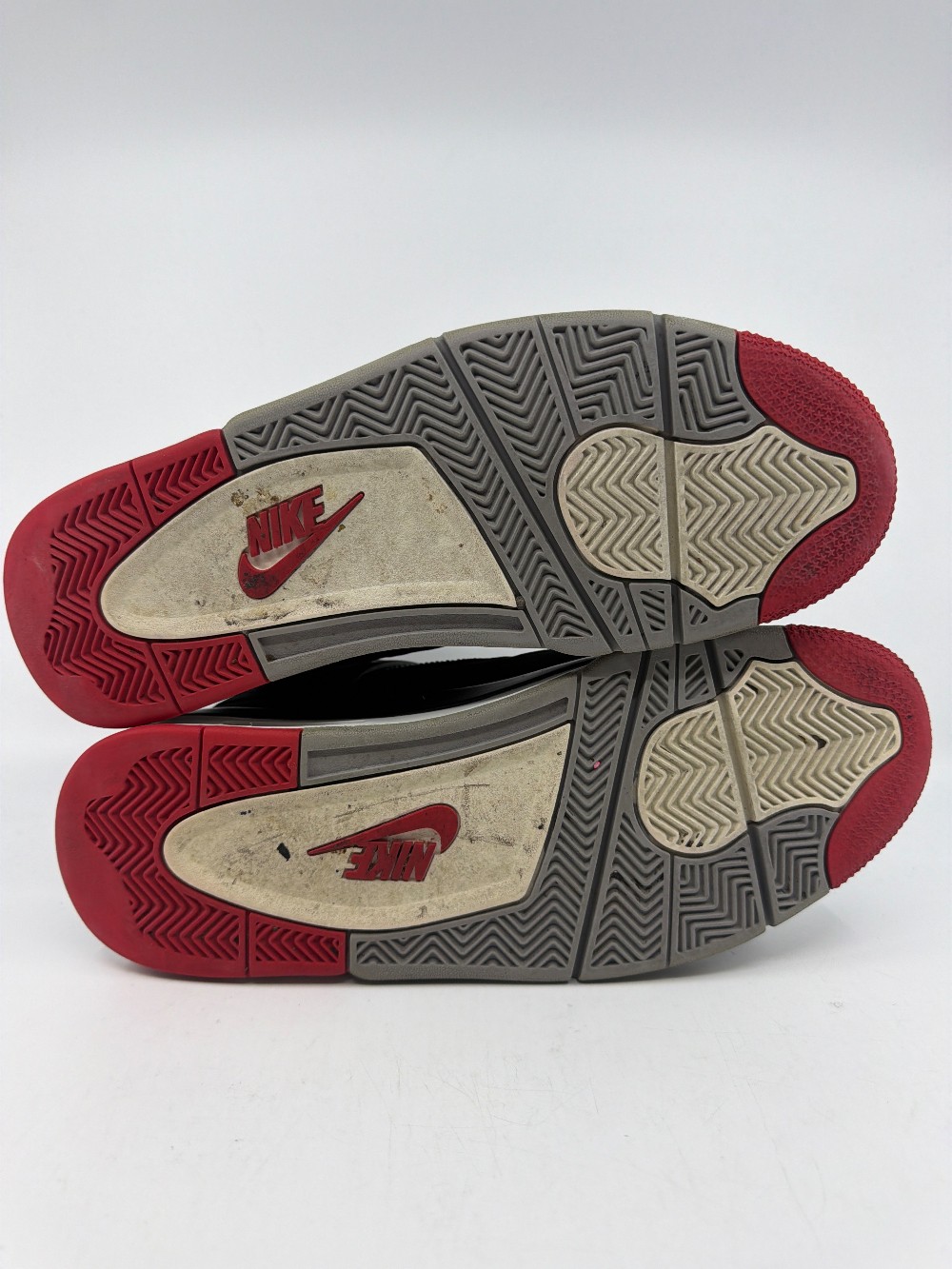 *USED/REP BOX* AJ 4 - BRED (2019)