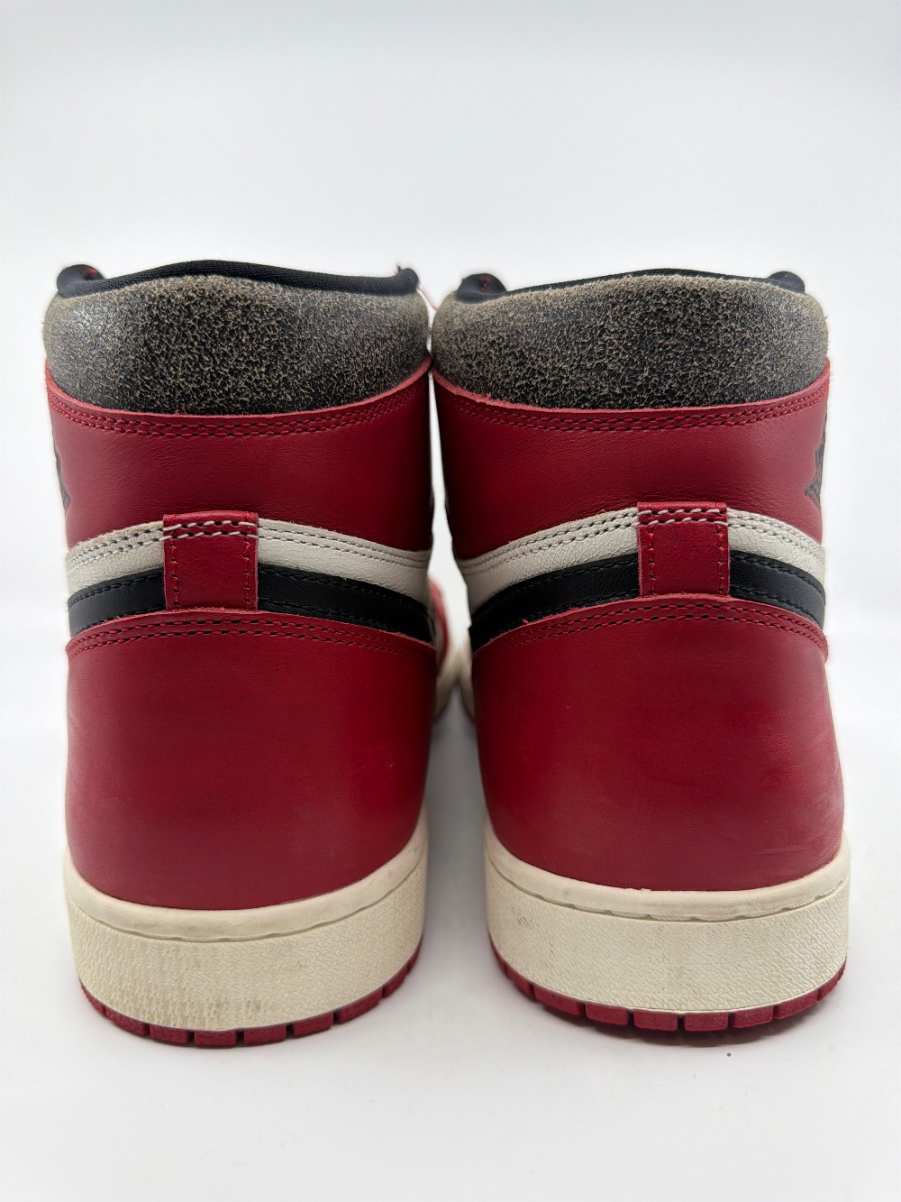 *USED/NO BOX* AJ 1 - CHICAGO LOST AND FOUND (2022)