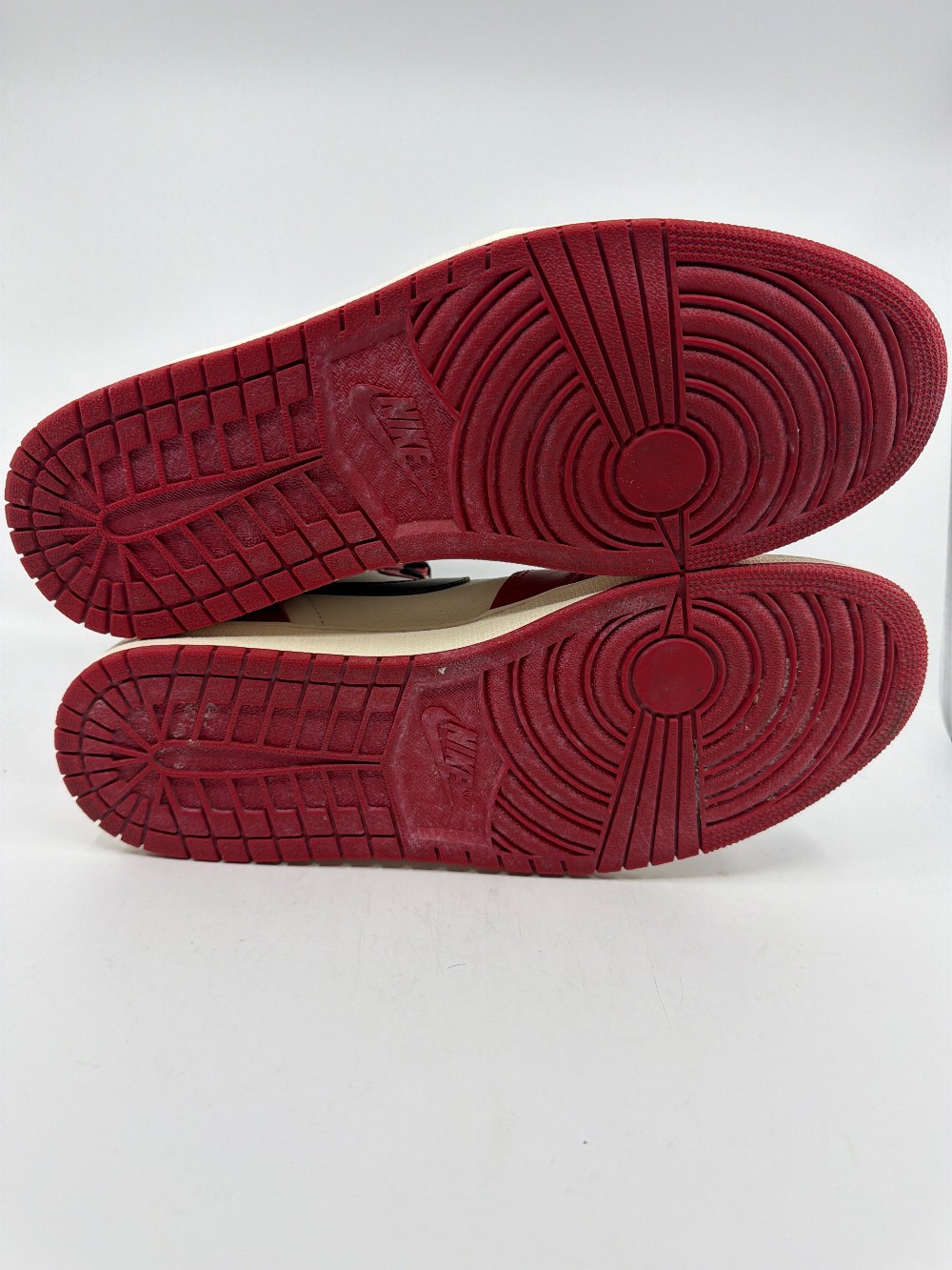 *USED/NO BOX* AJ 1 - CHICAGO LOST AND FOUND (2022)