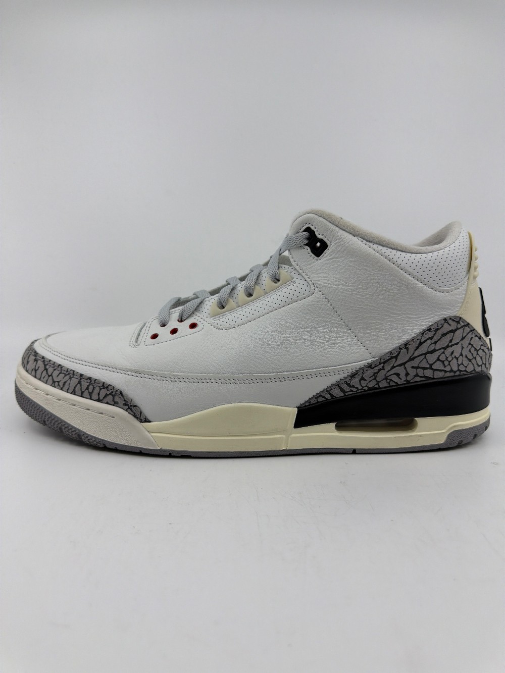 *USED/NO BOX* AJ 3 - WHITE CEMENT REIMAGINED