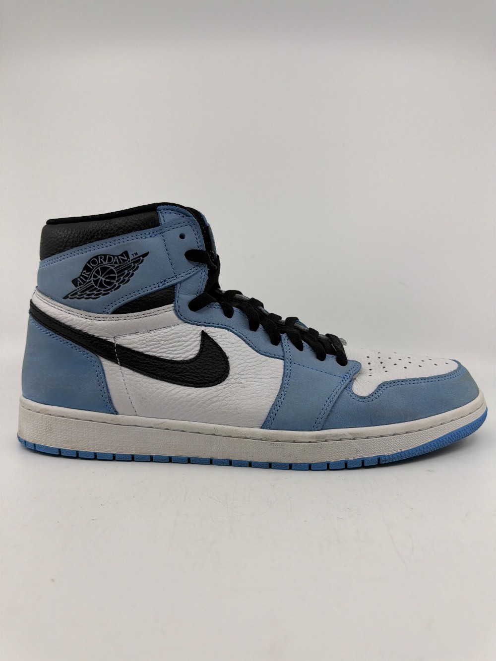 *USED/NO BOX* AJ 1 - UNIVERSITY BLUE