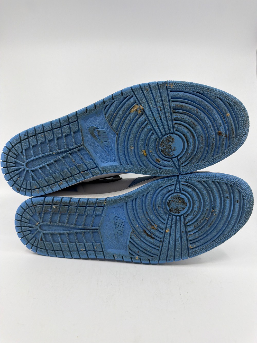 *USED/NO BOX* AJ 1 - UNIVERSITY BLUE