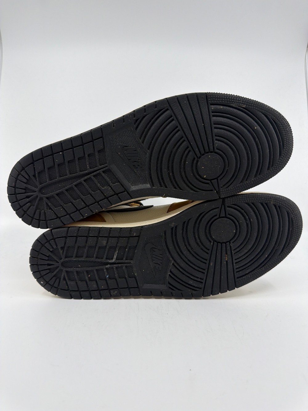 *USED/NO BOX* AJ 1 - ROOKIE OF THE YEAR