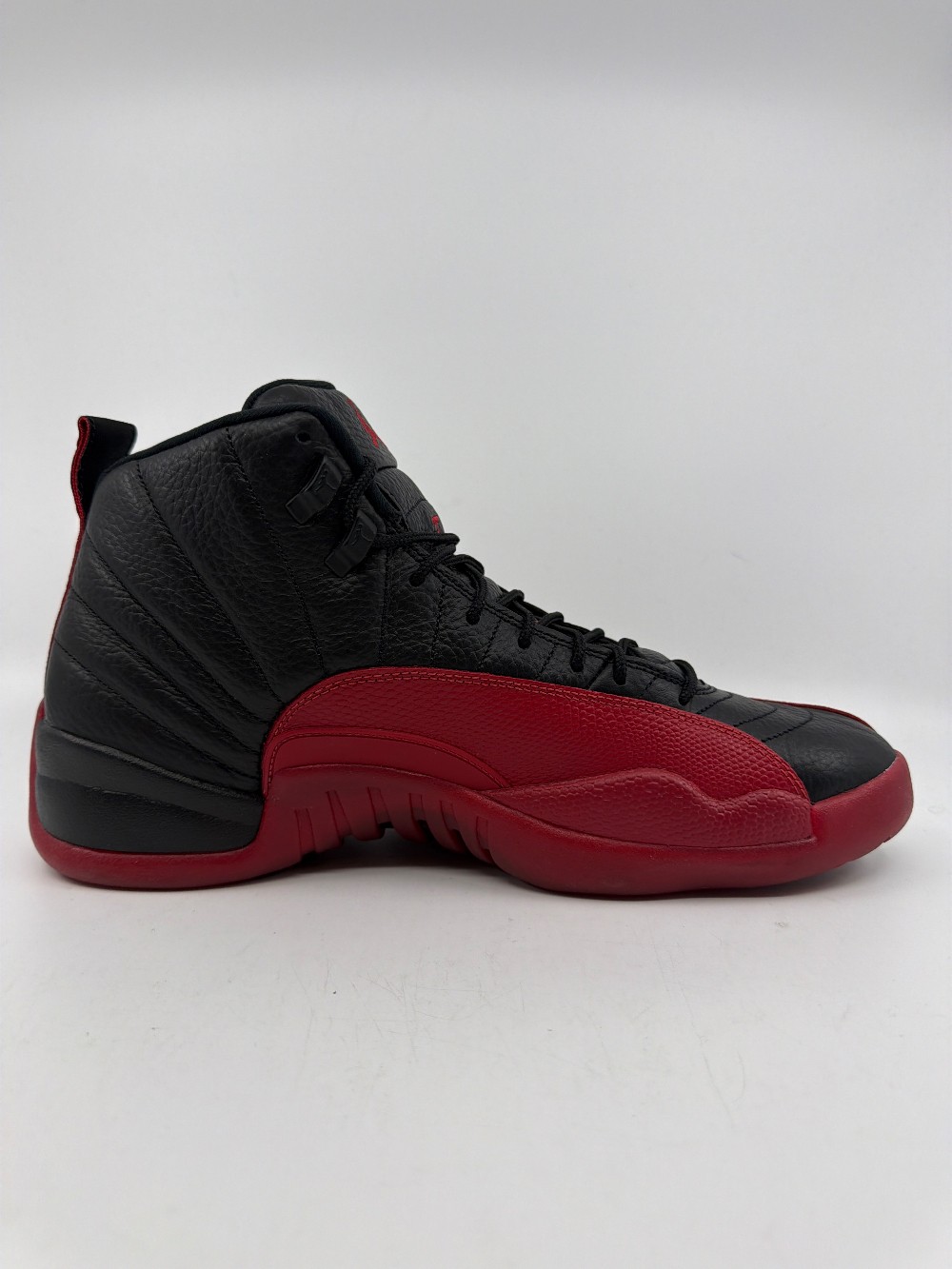 *USED/NO BOX* AJ 12 - FLU GAME (2025)