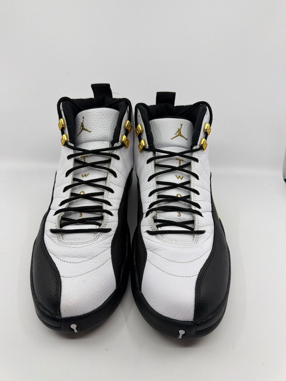 *USED/NO BOX* AJ 12 - ROYALTY TAXI
