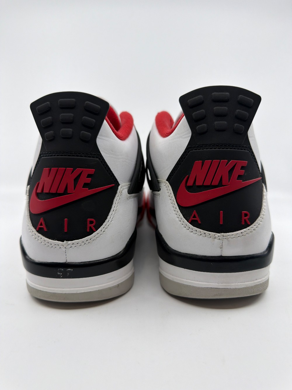 *USED/NO BOX* AJ 4 - FIRE RED (2020)