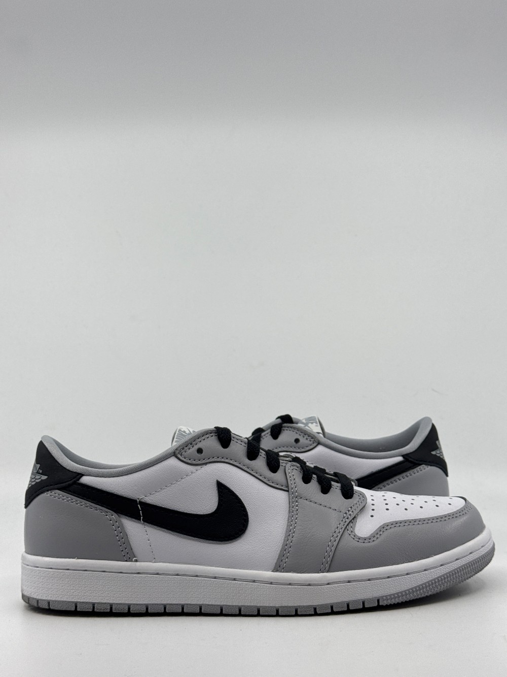 *USED* AJ 1 LOW - BARONS