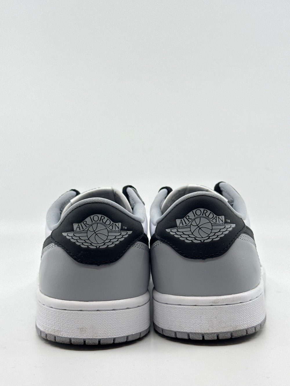*USED* AJ 1 LOW - BARONS