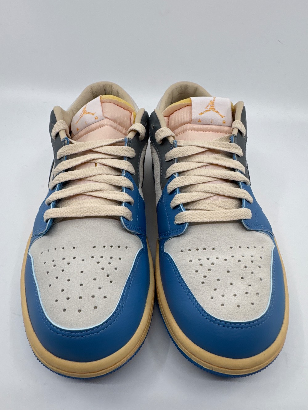 *USED* AJ 1 LOW - VINTAGE UNC GREY