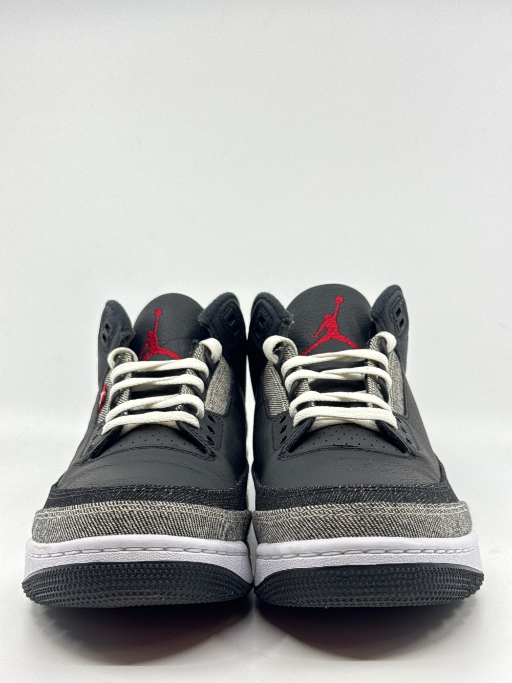 *USED* AJ 3 X LEVI'S - BLACK