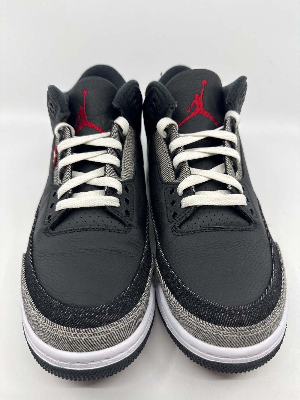 *USED* AJ 3 X LEVI'S - BLACK