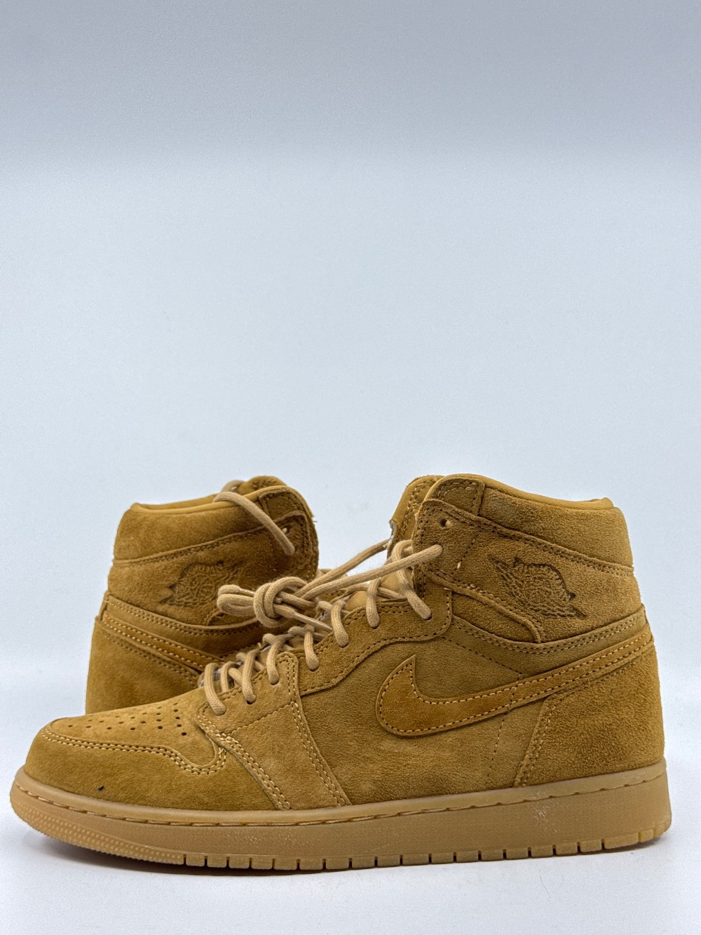 *USED/NO BOX* AJ 1 - WHEAT (2017)