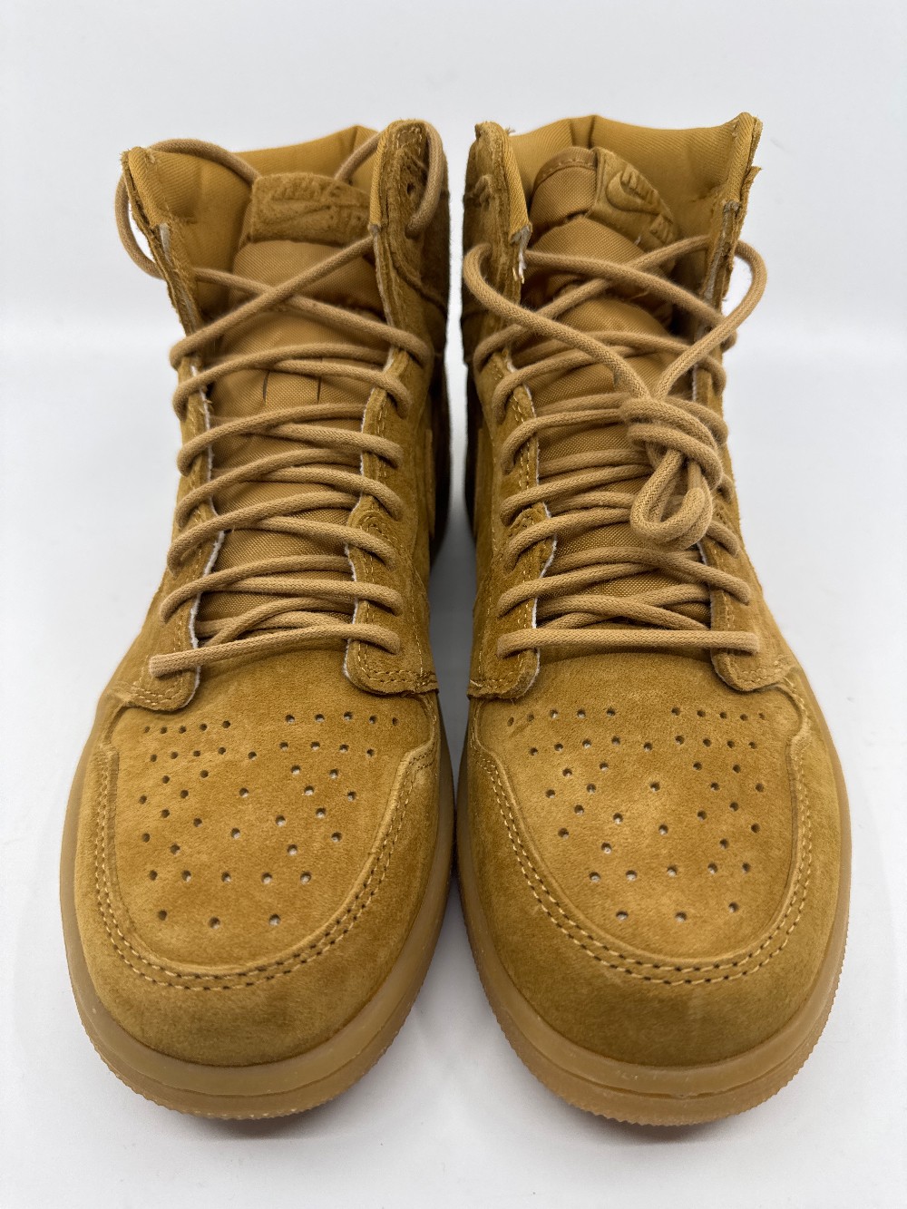 *USED/NO BOX* AJ 1 - WHEAT (2017)