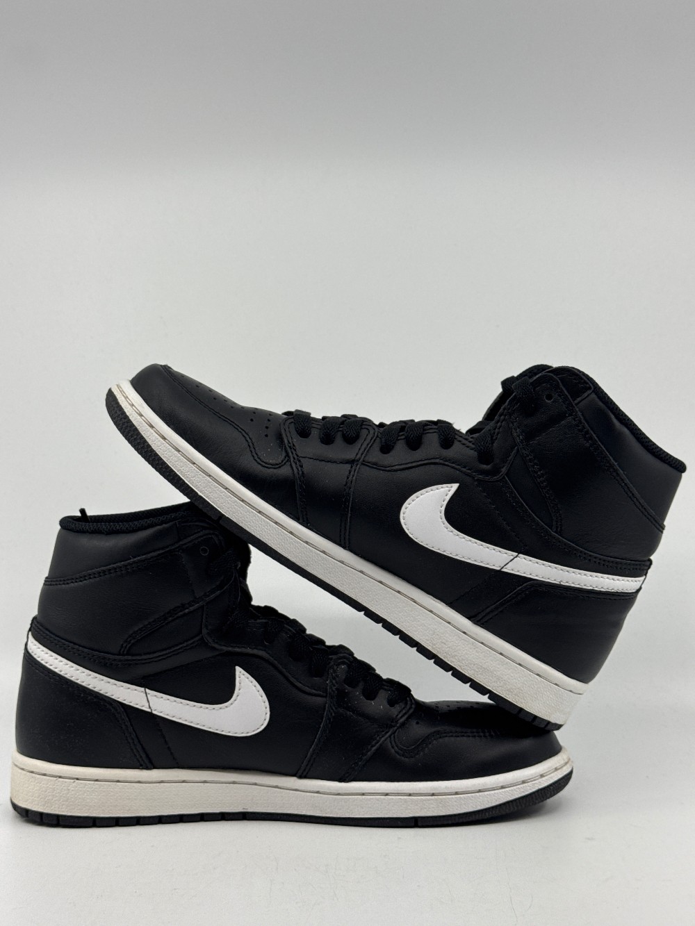 *USED/NO BOX* AJ 1 - YIN YANG BLACK (2016)