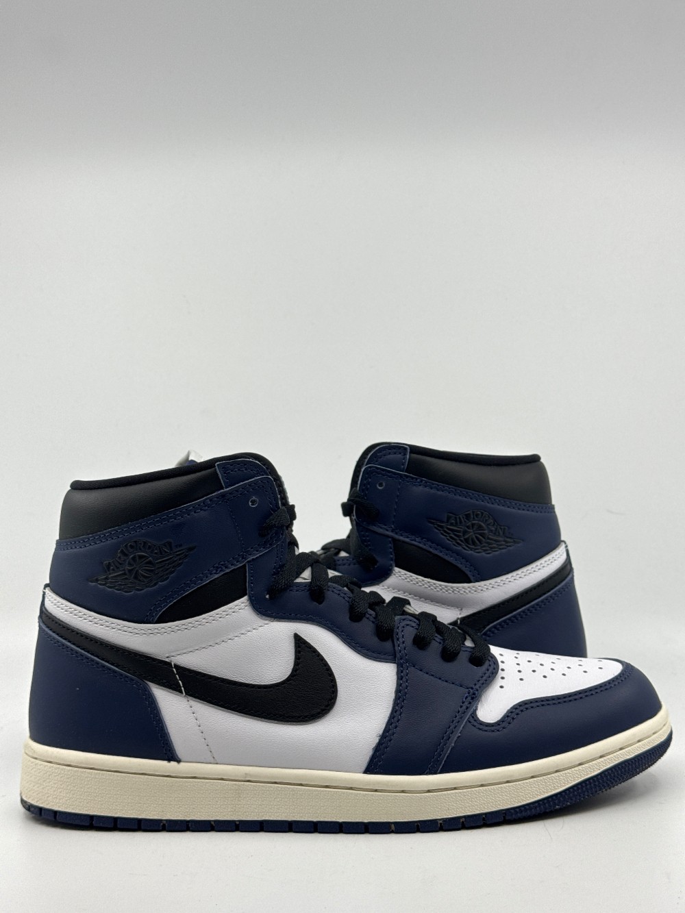 *USED* AJ 1 - MIDNIGHT NAVY