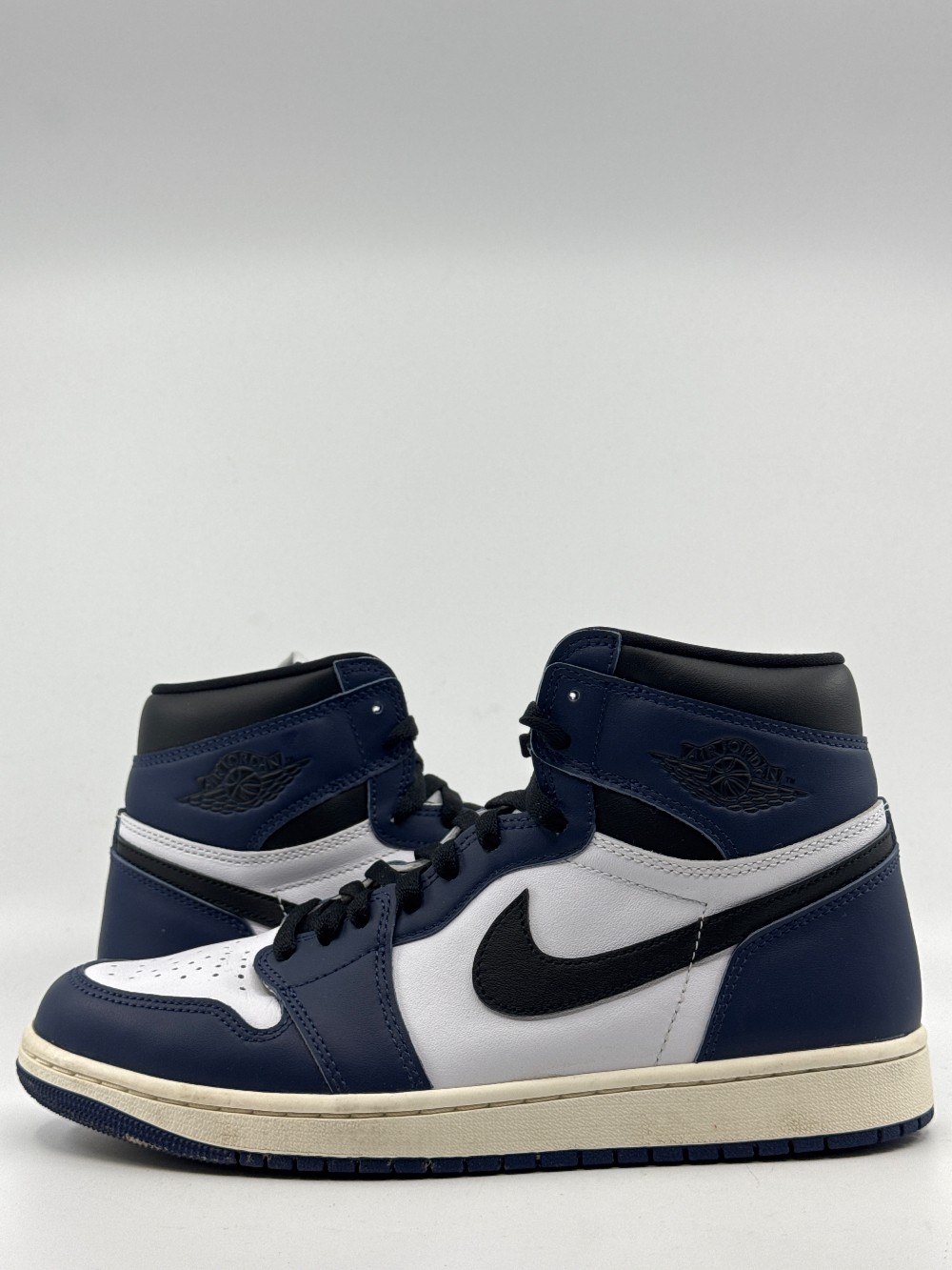 *USED* AJ 1 - MIDNIGHT NAVY