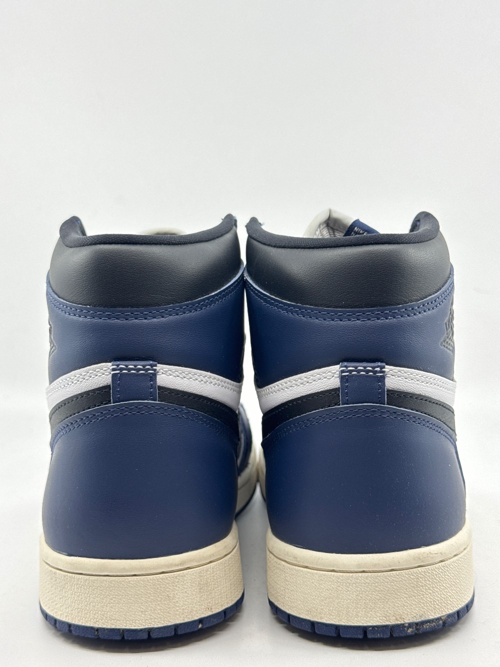 *USED* AJ 1 - MIDNIGHT NAVY
