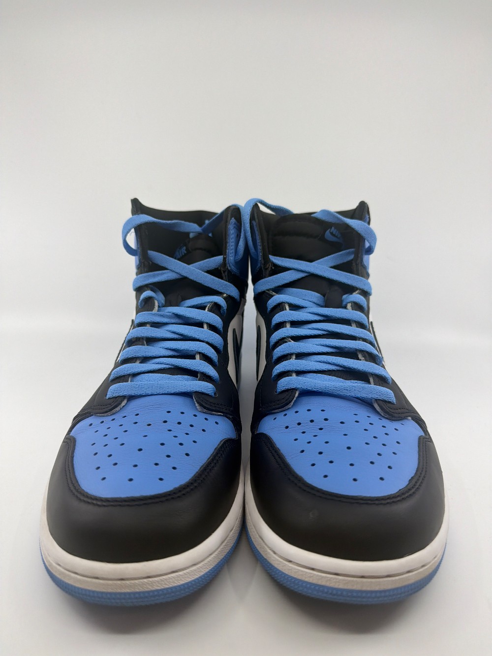 *USED* AJ 1 - UNC TOE