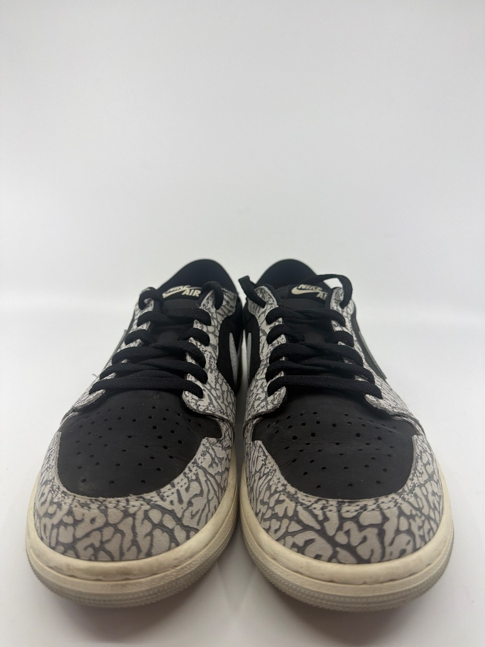 *USED* AJ 1 LOW OG - BLACK CEMENT