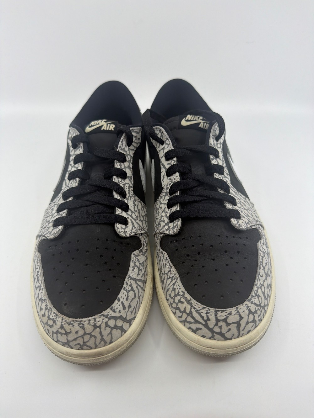 *USED* AJ 1 LOW OG - BLACK CEMENT
