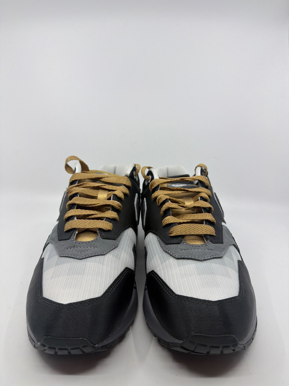 *VNDS* NIKE AIR MAX 1 - .SWOOSH LOW POLY BIG HEAD MODE