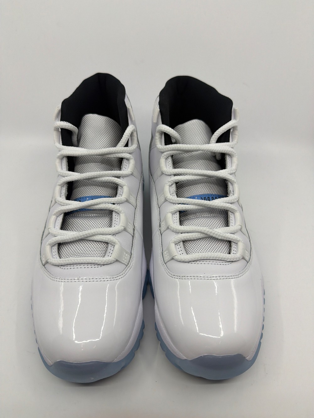 AJ 11 - LEGEND BLUE (2024)