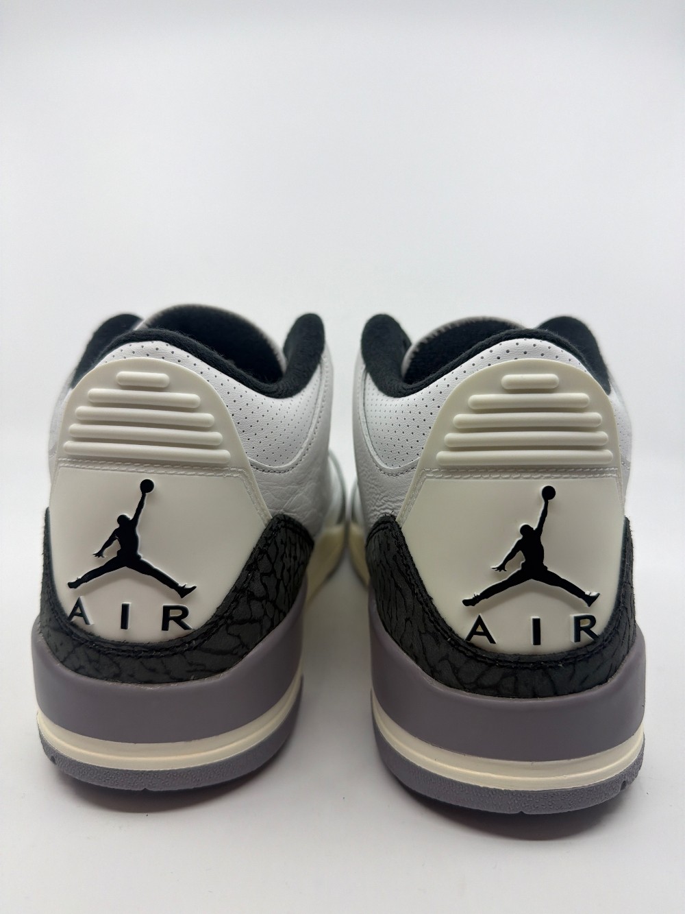 *VNDS/REP BOX* AJ 3 - CEMENT GREY