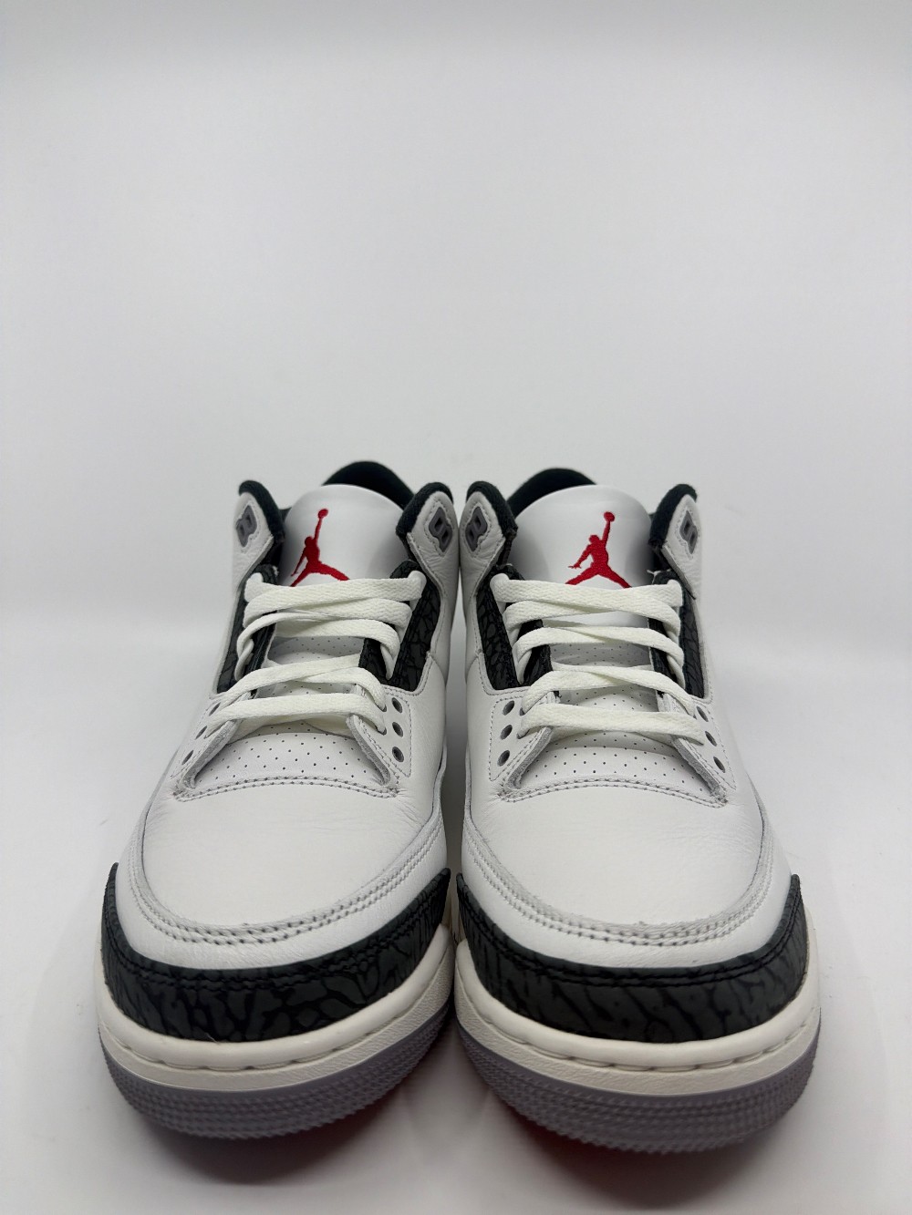 *VNDS/REP BOX* AJ 3 - CEMENT GREY