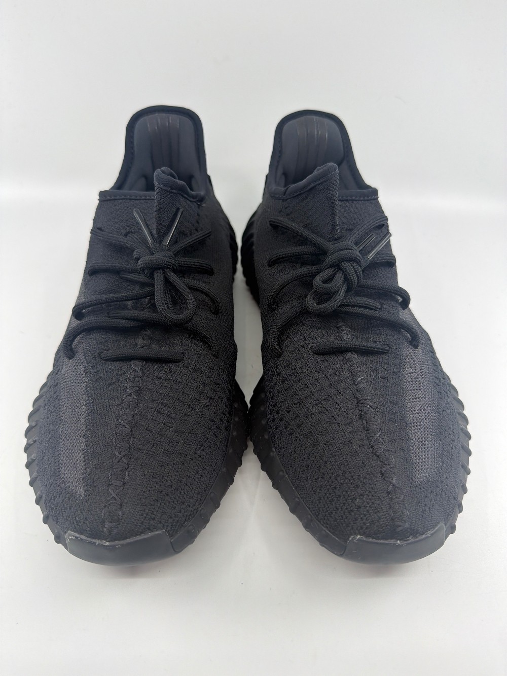 *VNDS* YEEZY 350 BOOST V2 - ONYX