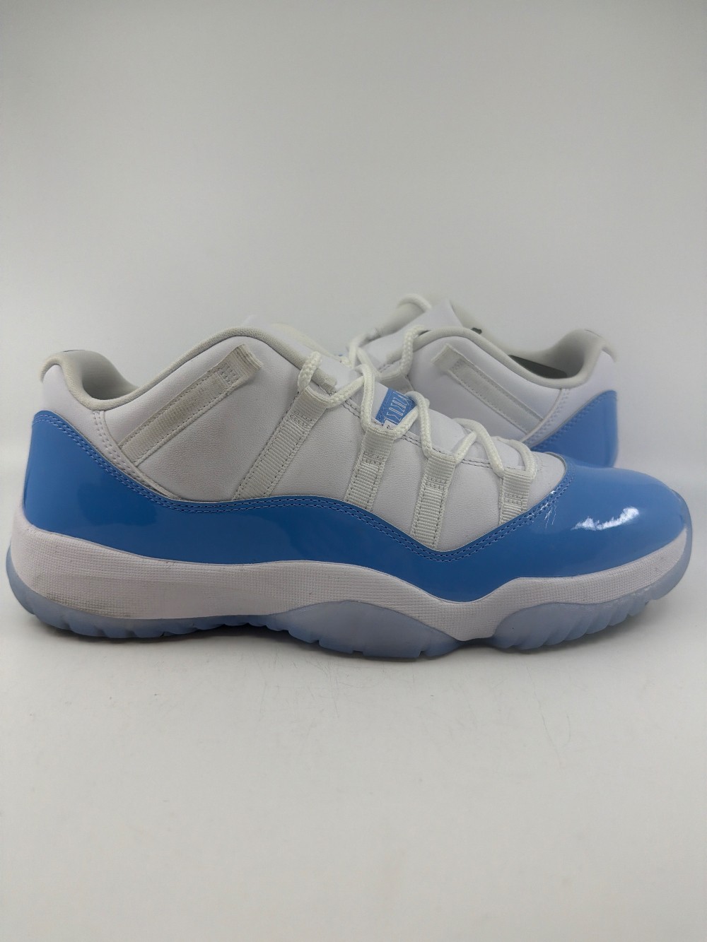 *USED/REP BOX* AJ 11 LOW - UNC (2026)