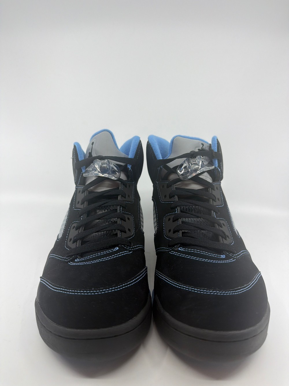 *USED* AJ 5 - BLACK UNIVERSITY BLUE (2026)